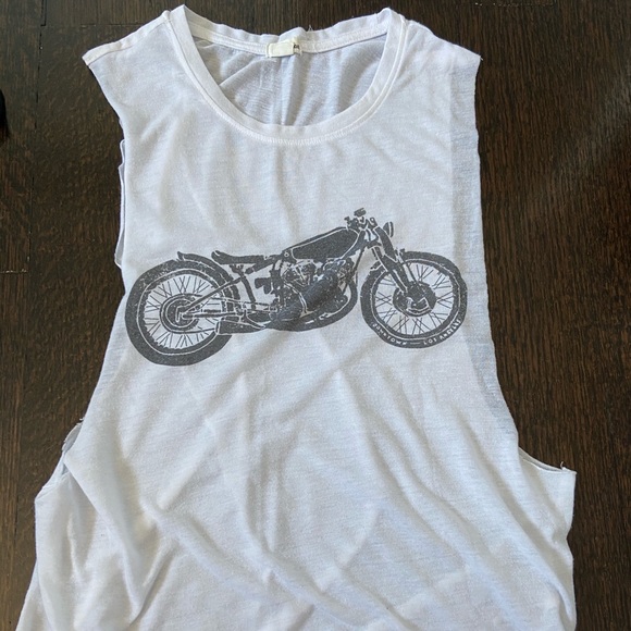 Garage motorcycle tank top - Picture 3 of 3